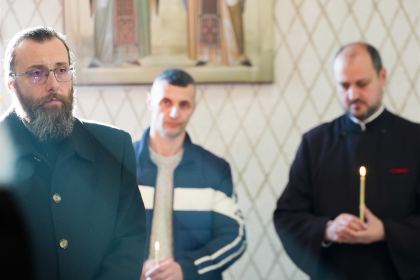 Rugăciune şi binecuvântare pentru persoanele private temporar de libertate din Penitenciarul Galaţi – fotografia 20