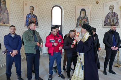 Rugăciune şi binecuvântare pentru persoanele private temporar de libertate din Penitenciarul Galaţi – fotografia 27