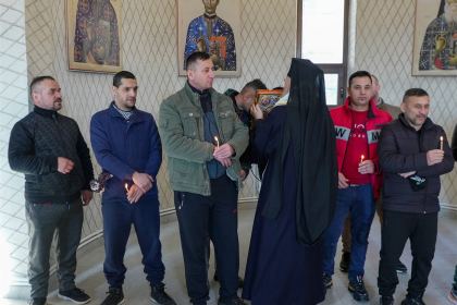 Rugăciune şi binecuvântare pentru persoanele private temporar de libertate din Penitenciarul Galaţi – fotografia 28