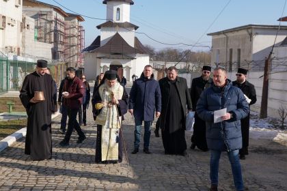 Rugăciune şi binecuvântare pentru persoanele private temporar de libertate din Penitenciarul Galaţi – fotografia 39