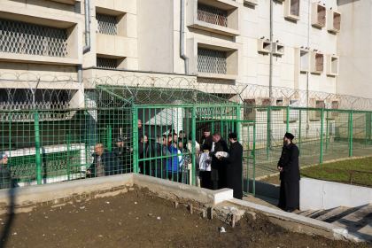 Rugăciune şi binecuvântare pentru persoanele private temporar de libertate din Penitenciarul Galaţi – fotografia 40