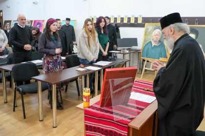Simpozion studenţesc dedicat Sfinţilor Trei Ierarhi, la Galaţi – fotografia 8