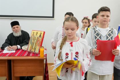 Simpozion studenţesc dedicat Sfinţilor Trei Ierarhi, la Galaţi – fotografia 22