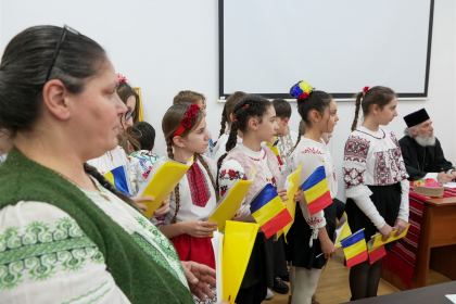 Simpozion studenţesc dedicat Sfinţilor Trei Ierarhi, la Galaţi – fotografia 23