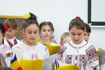 Simpozion studenţesc dedicat Sfinţilor Trei Ierarhi, la Galaţi – fotografia 27