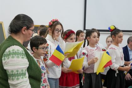 Simpozion studenţesc dedicat Sfinţilor Trei Ierarhi, la Galaţi – fotografia 29