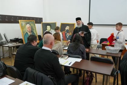 Simpozion studenţesc dedicat Sfinţilor Trei Ierarhi, la Galaţi – fotografia 35