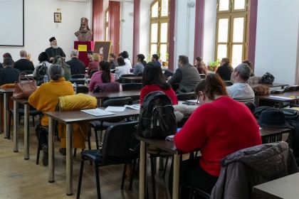 Simpozion studenţesc dedicat Sfinţilor Trei Ierarhi, la Galaţi – fotografia 38