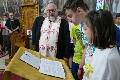 „Semințe de lumină pentru suflet și minte“: Școală de vară pentru 50 de elevi din Galați, la Seminarul Teologic Ortodox – fotografia 7