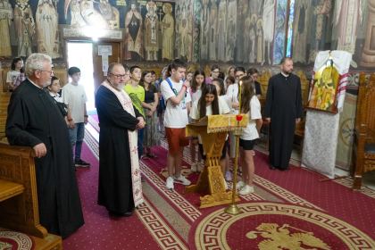 „Semințe de lumină pentru suflet și minte“: Școală de vară pentru 50 de elevi din Galați, la Seminarul Teologic Ortodox – fotografia 9