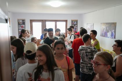 „Semințe de lumină pentru suflet și minte“: Școală de vară pentru 50 de elevi din Galați, la Seminarul Teologic Ortodox – fotografia 68