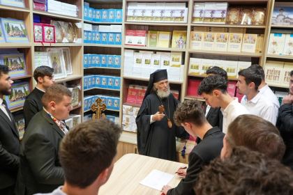 Binecuvântare arhierească pentru înscrierea la facultate – fotografia 14
