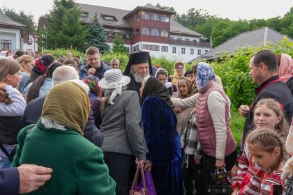 Sărbătoarea tinerilor la Mănăstirea Buciumeni – fotografia 2