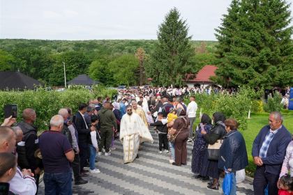 Sărbătoarea tinerilor la Mănăstirea Buciumeni – fotografia 8