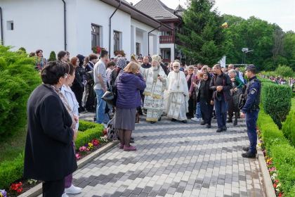 Sărbătoarea tinerilor la Mănăstirea Buciumeni – fotografia 12