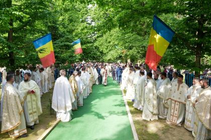 Sărbătoarea tinerilor la Mănăstirea Buciumeni – fotografia 16