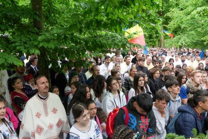 Sărbătoarea tinerilor la Mănăstirea Buciumeni – fotografia 19