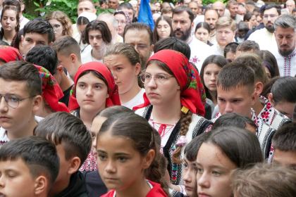 Sărbătoarea tinerilor la Mănăstirea Buciumeni – fotografia 23