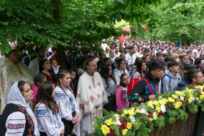 Sărbătoarea tinerilor la Mănăstirea Buciumeni – fotografia 29