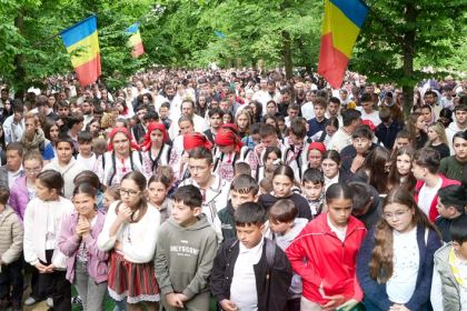 Sărbătoarea tinerilor la Mănăstirea Buciumeni – fotografia 38
