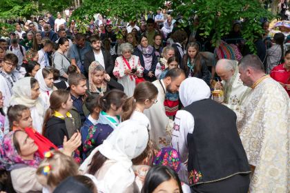 Sărbătoarea tinerilor la Mănăstirea Buciumeni – fotografia 68