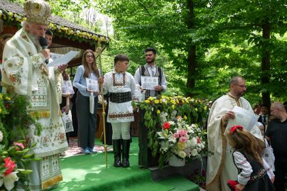Sărbătoarea tinerilor la Mănăstirea Buciumeni – fotografia 74