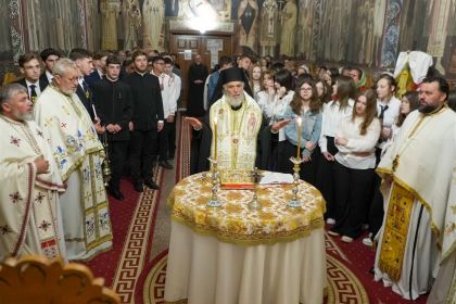 Revedere după trei decenii şi curs festiv la Seminarul Teologic „Sf. Andrei“ din Galaţi – fotografia 23