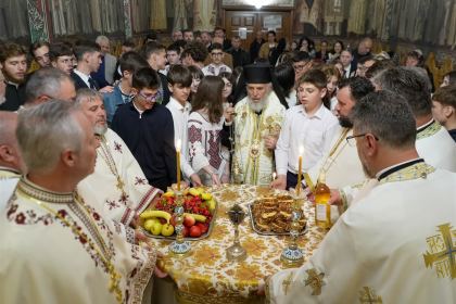 Revedere după trei decenii şi curs festiv la Seminarul Teologic „Sf. Andrei“ din Galaţi – fotografia 33