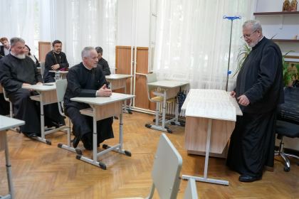 Revedere după trei decenii şi curs festiv la Seminarul Teologic „Sf. Andrei“ din Galaţi – fotografia 57