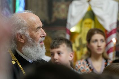 Rugăciune şi binecuvântare la sfârşit de an şcolar pentru clasele primare de la Seminarul Teologic „Sfântul Andrei“ din Galaţi – fotografia 4