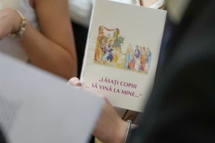 Rugăciune şi binecuvântare la sfârşit de an şcolar pentru clasele primare de la Seminarul Teologic „Sfântul Andrei“ din Galaţi – fotografia 44