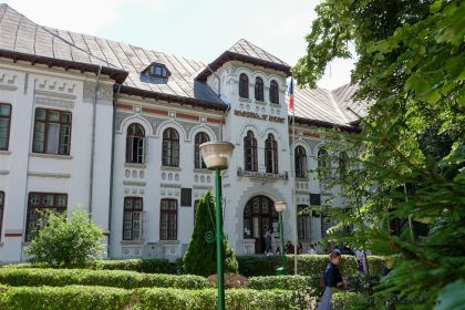 Rugăciune şi binecuvântare la sfârşit de an şcolar pentru clasele primare de la Seminarul Teologic „Sfântul Andrei“ din Galaţi – fotografia 47