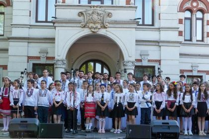 Serbare de sfârșit de an școlar pentru elevii seminariști gălățeni – fotografia 15