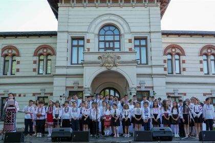 Serbare de sfârșit de an școlar pentru elevii seminariști gălățeni – fotografia 17
