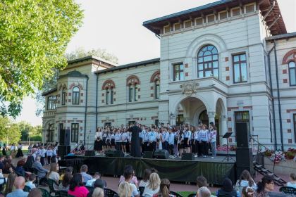 Serbare de sfârșit de an școlar pentru elevii seminariști gălățeni – fotografia 21