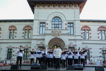 Serbare de sfârșit de an școlar pentru elevii seminariști gălățeni – fotografia 33