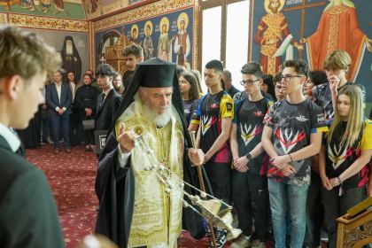 Eveniment festiv de recunoştinţă dedicat tinerilor performanţi – fotografia 7