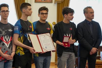 Eveniment festiv de recunoştinţă dedicat tinerilor performanţi – fotografia 42