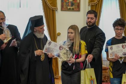 Eveniment festiv de recunoştinţă dedicat tinerilor performanţi – fotografia 49