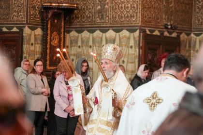 Duminica vindecării orbului din naştere la Catedrala arhiepiscopală din Galaţi – fotografia 8