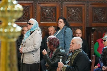 Duminica vindecării orbului din naştere la Catedrala arhiepiscopală din Galaţi – fotografia 13