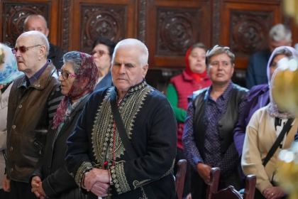 Duminica vindecării orbului din naştere la Catedrala arhiepiscopală din Galaţi – fotografia 15
