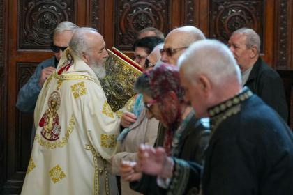 Duminica vindecării orbului din naştere la Catedrala arhiepiscopală din Galaţi – fotografia 17