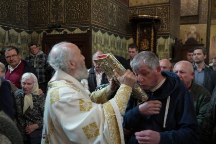 Duminica vindecării orbului din naştere la Catedrala arhiepiscopală din Galaţi – fotografia 19