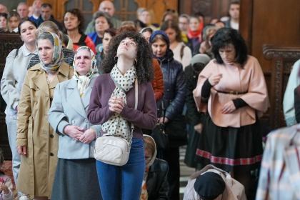 Duminica vindecării orbului din naştere la Catedrala arhiepiscopală din Galaţi – fotografia 30