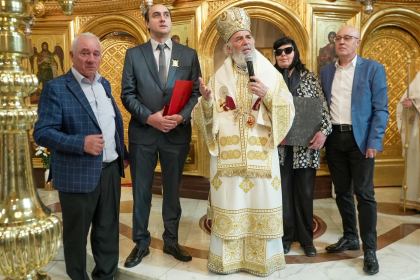 Duminica vindecării orbului din naştere la Catedrala arhiepiscopală din Galaţi – fotografia 54