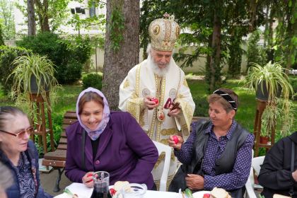 Duminica vindecării orbului din naştere la Catedrala arhiepiscopală din Galaţi – fotografia 70