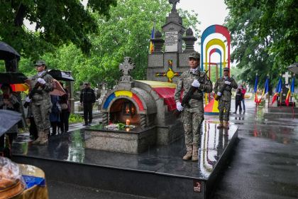 Ziua Eroilor în Arhiepiscopia Dunării de Jos – fotografia 40