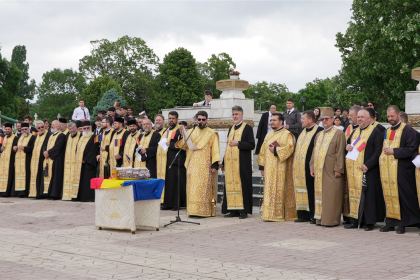 Ziua Eroilor în Arhiepiscopia Dunării de Jos – fotografia 24