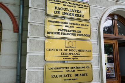 Cursul festiv al absolvenţilor Facultăţii de Istorie, Filosofie şi Teologie din Galaţi – fotografia 24